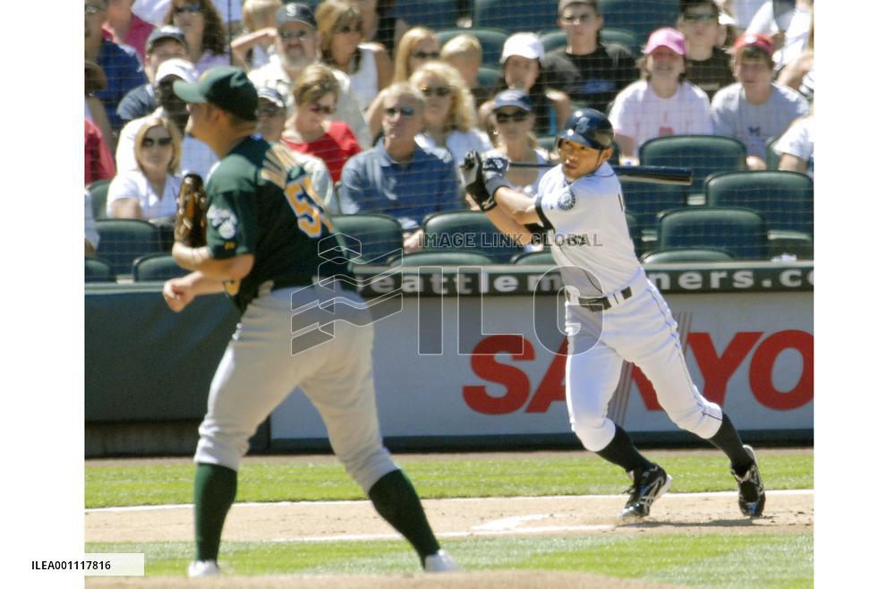 Mariners' Ichiro goes 1-for-5 against Athletics