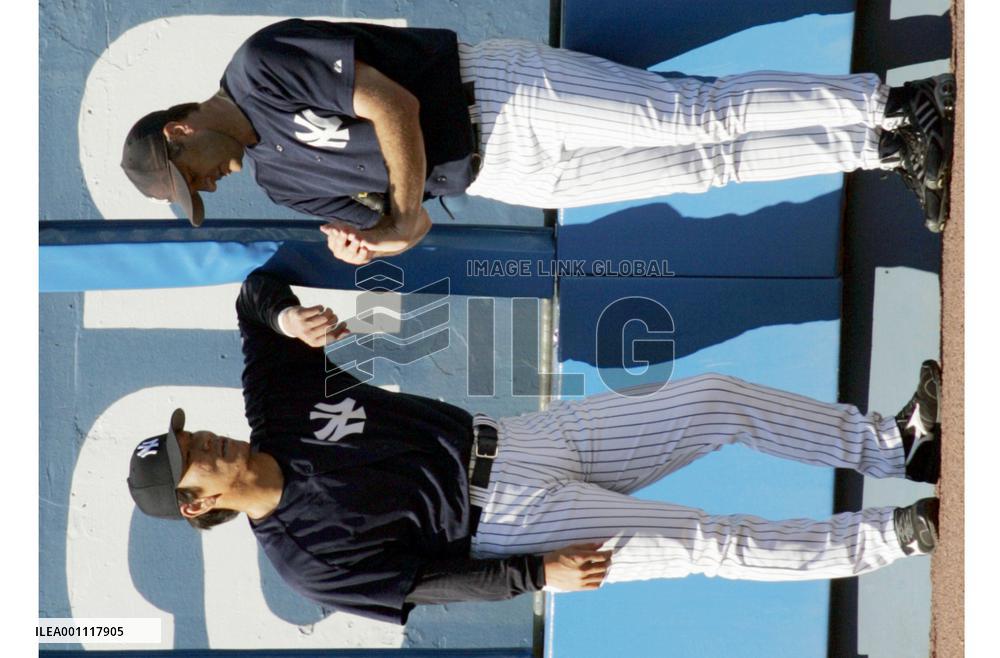 Yankees' Matsui joins major team members