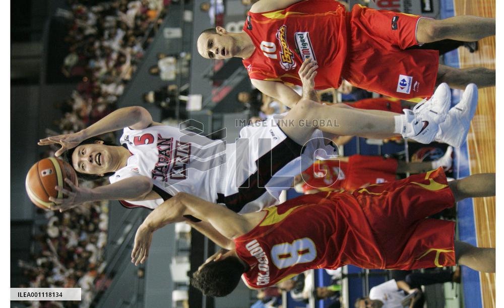 Spain beats Japan 104-55 at World Basketball Championship