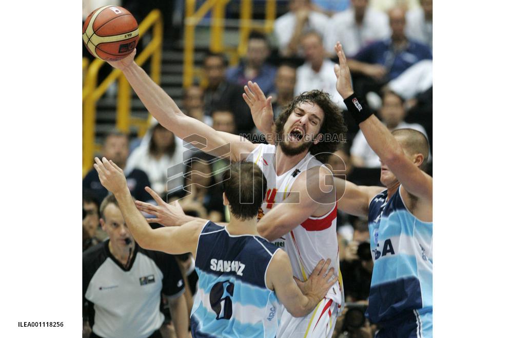 Spain beats Argentine 75-74 at World Basketball Championships