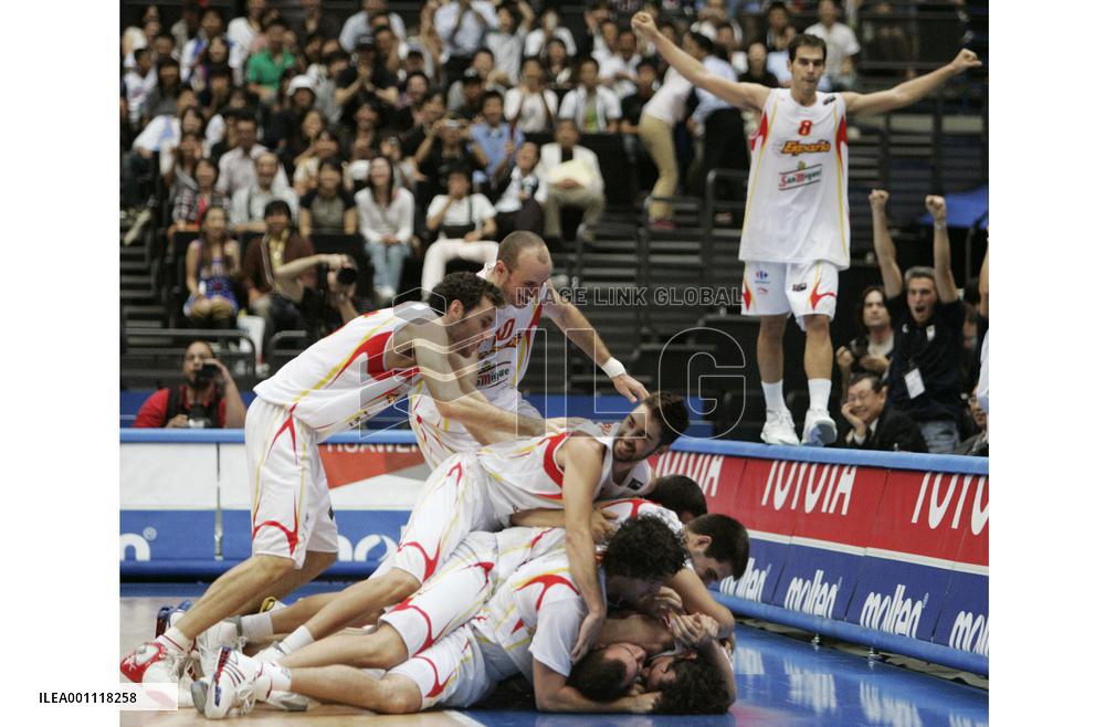 Spain beats Argentine 75-74 at World Basketball Championships
