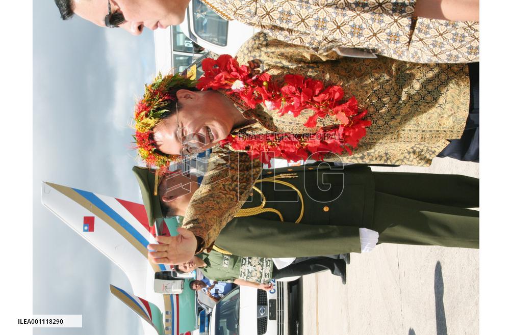 Taiwan's Chen arrives in Palau