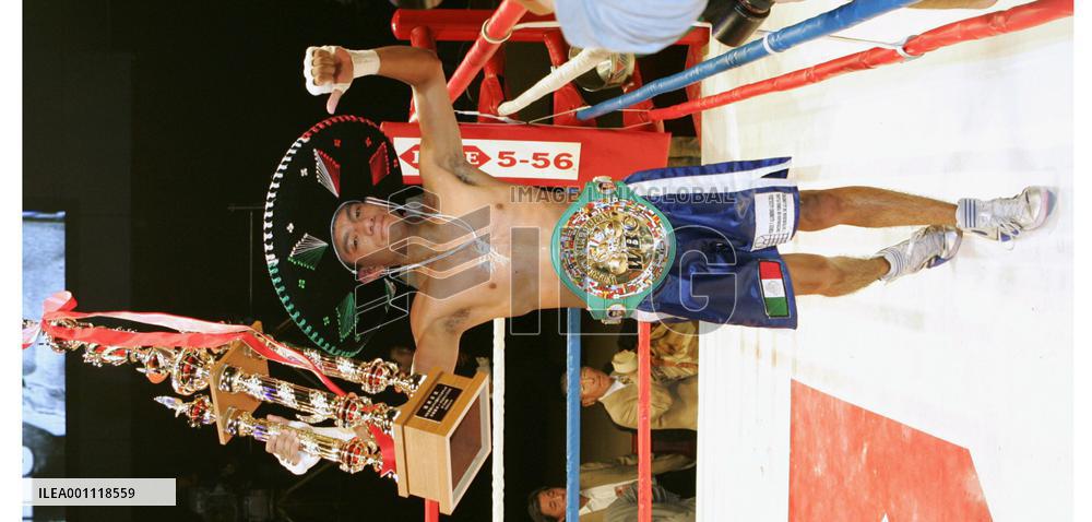 Kawashima loses decision to Mijares for interim title