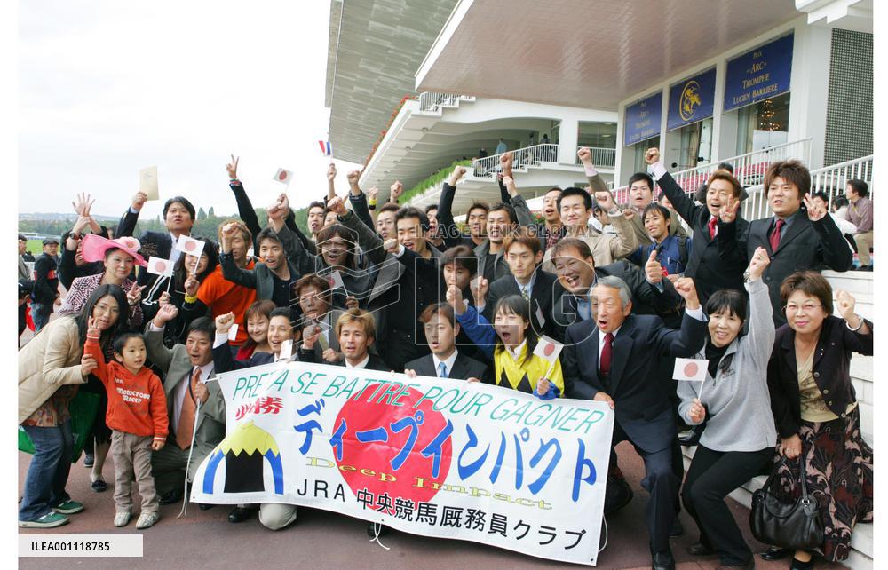 Japanese visitors at Longchamp racecourse
