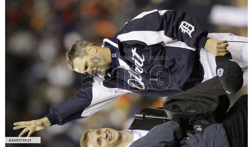 Tigers beat Cardinals to tie World Series 1-1
