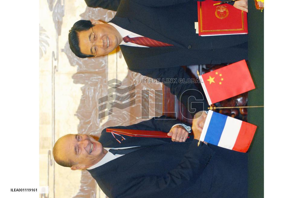 Chirac lauds China's support for U.N. resolution on N. Korea