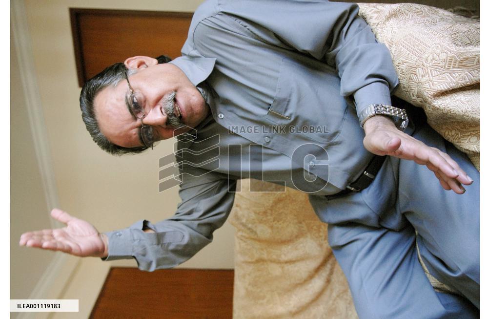 Top rebel leader denies stalemate in Nepal peace talks