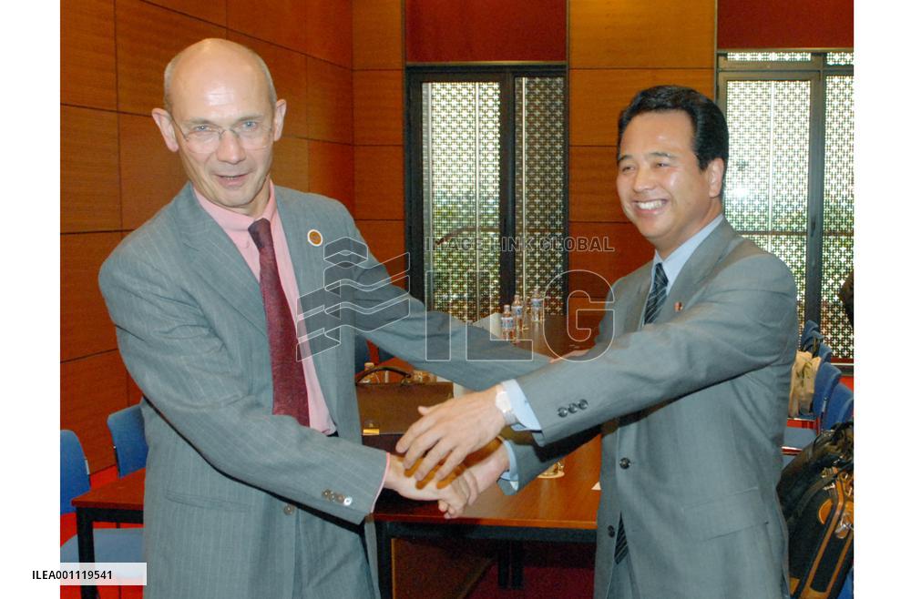 Amari meets with WTO's Lamy
