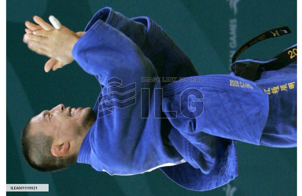 Egusa wins men's 60kg judo at Asian Games