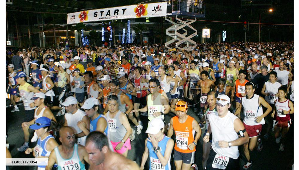 Runners join Honolulu Marathon
