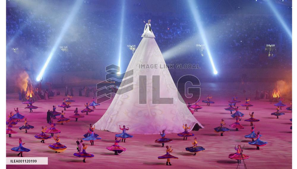 Qatar stages 'Arabian Nights' spectacle to end Asian Games