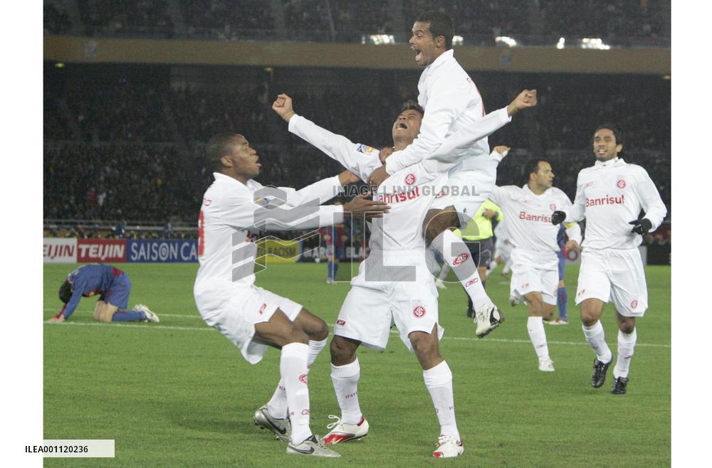 Brazil's Inter stun Barcelona to win Club World Cup