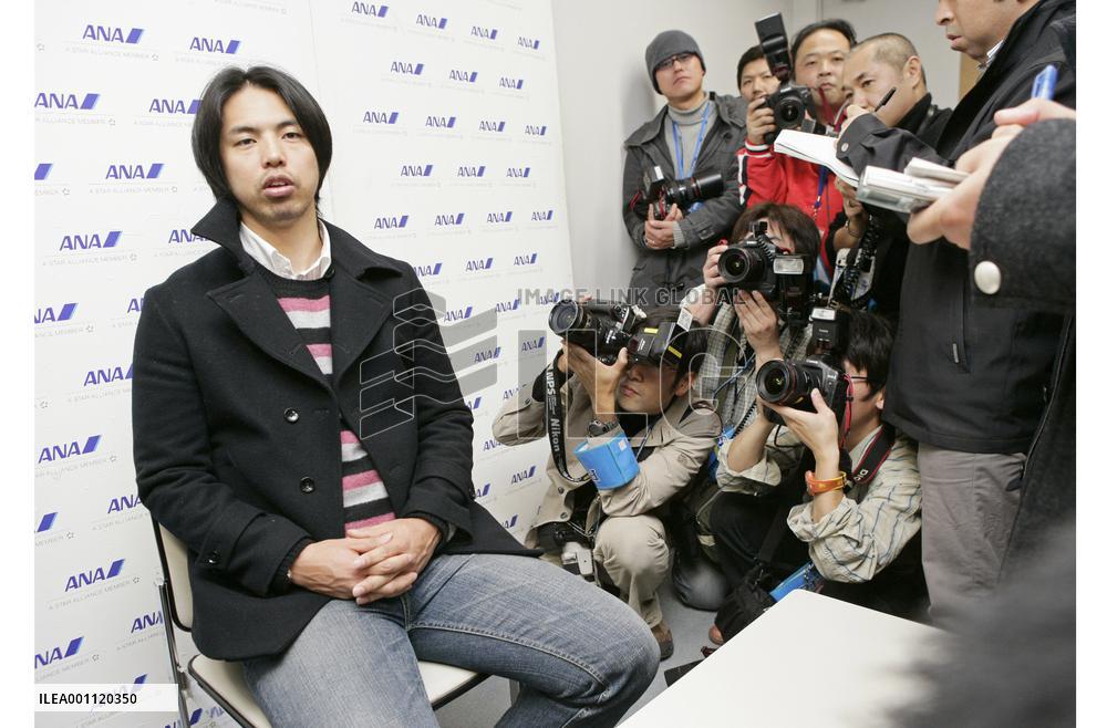 Hanshin Tigers lefty Kei Igawa back in Japan