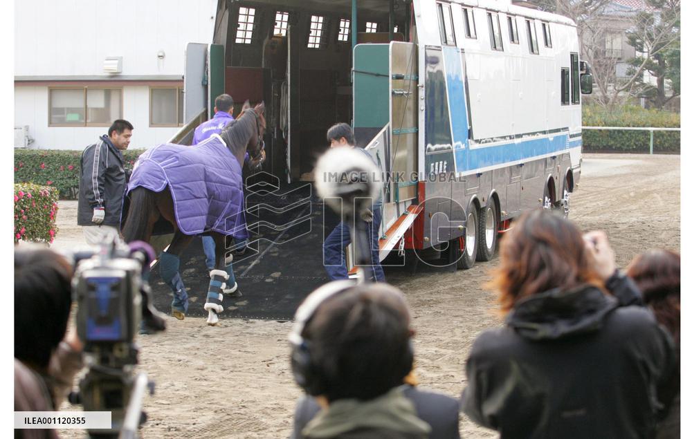 Deep Impact leaves for Hokkaido after victory in Arima Kinen