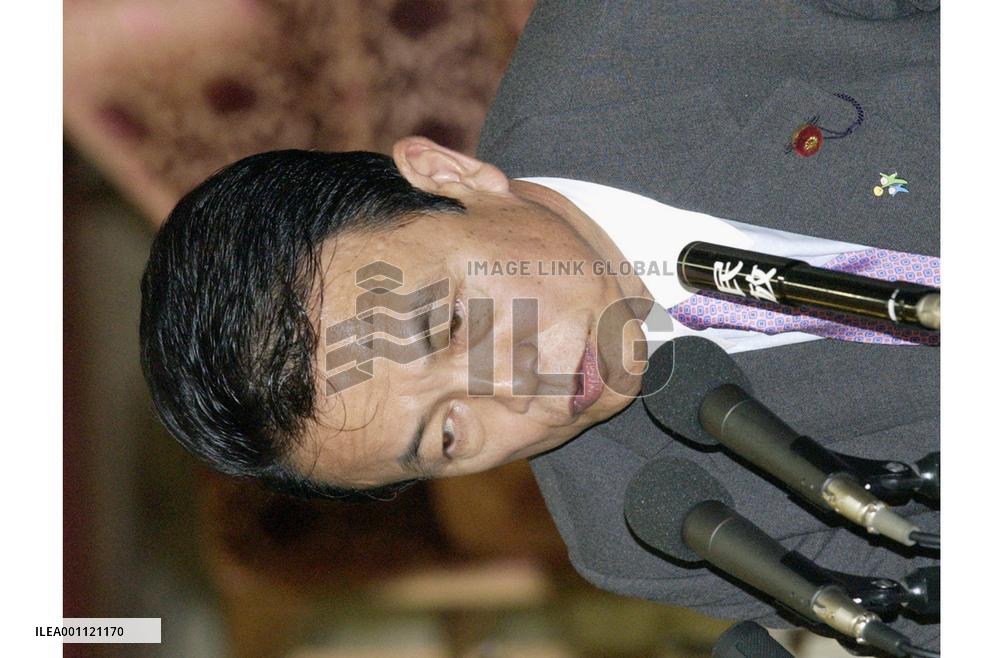 Aso calls U.S. motion on sexual slavery 'regrettable'