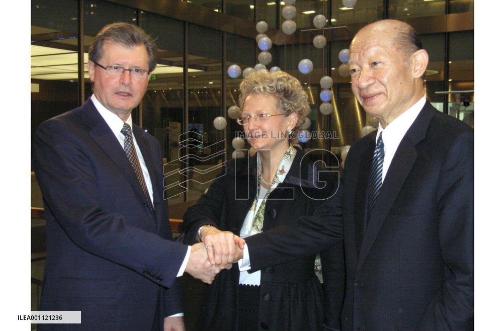 TSE, LSE ink cooperation accord