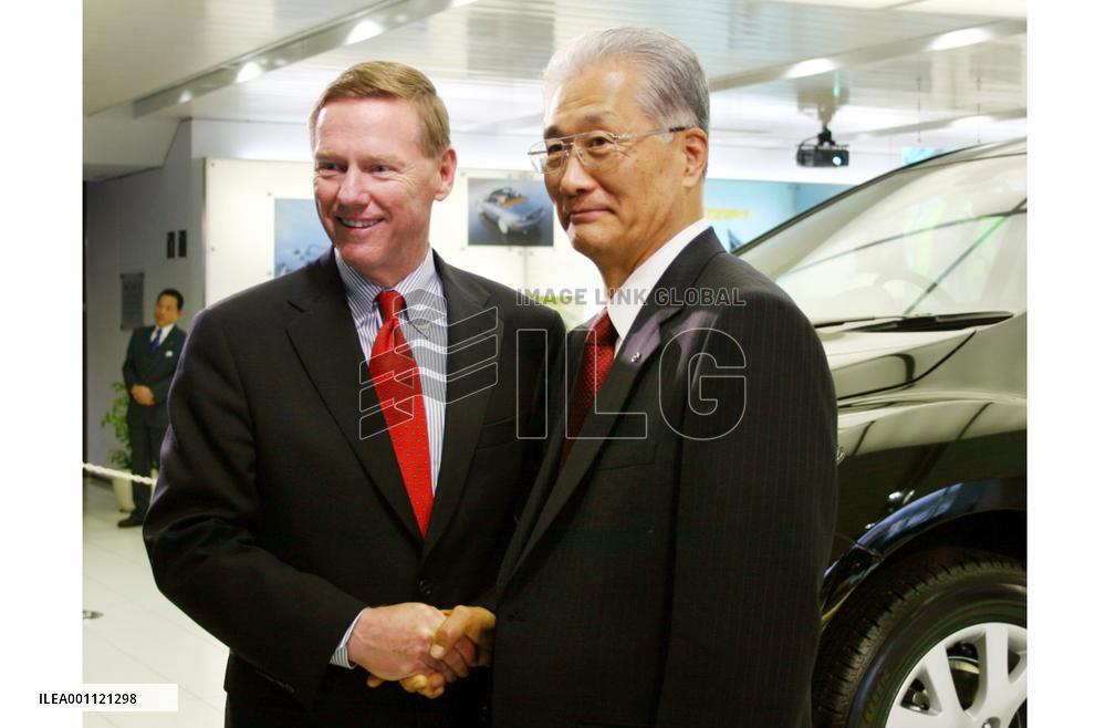 Mulally says Ford to maintain good ties with Mazda
