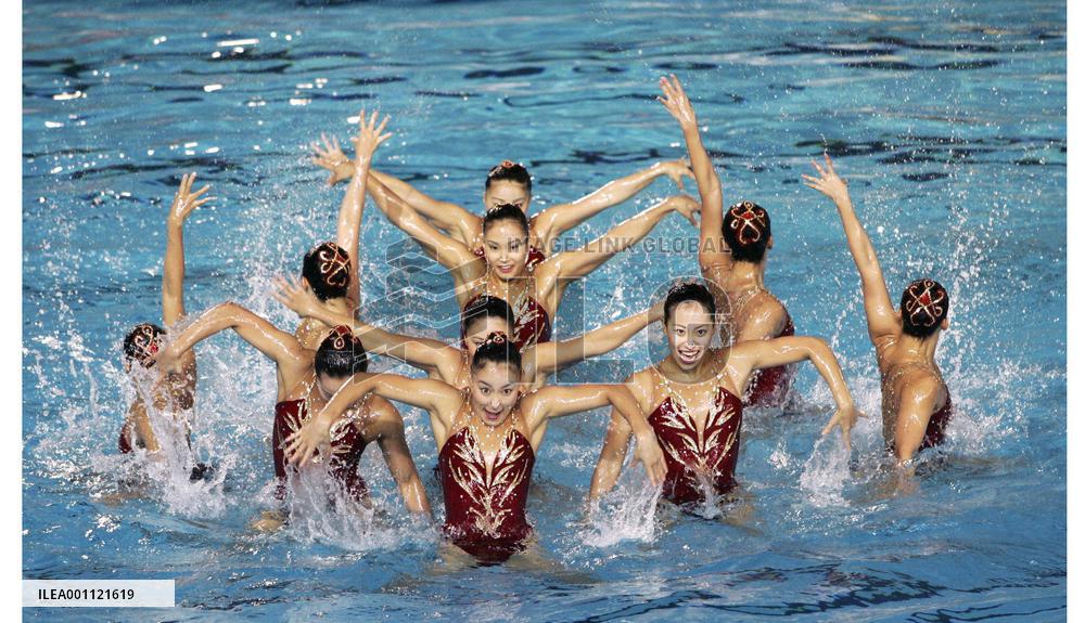 Japan advances past preliminary round in free combination