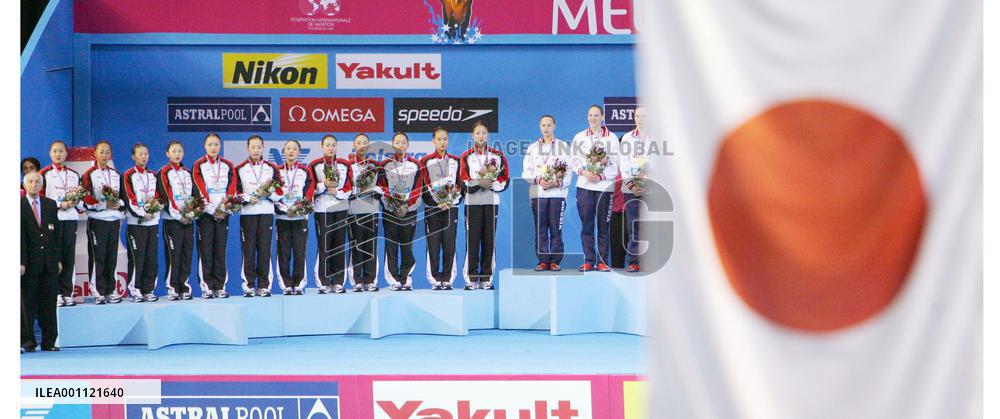 Japan wins silver in synchro free combination