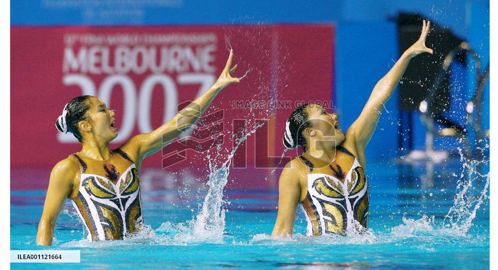 Japanese win duet synchro competition at world swimming