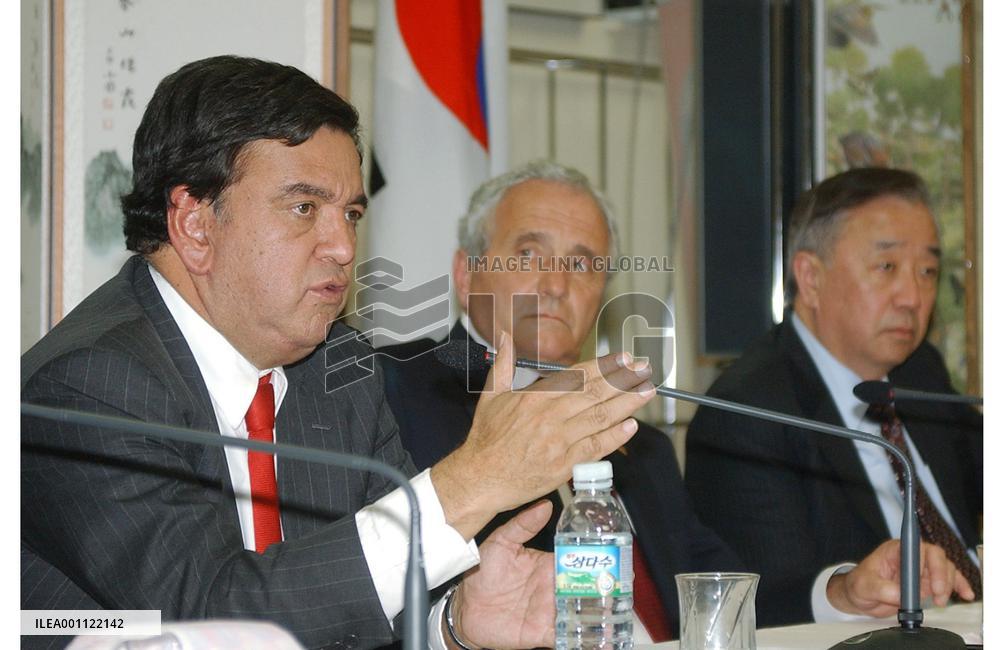 N. Korea to take steps within day of receiving funds: Richardson