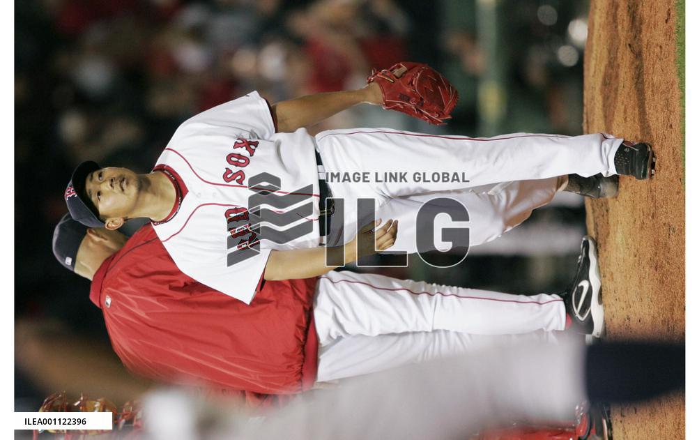 Home run support gives shaky Matsuzaka 2nd win