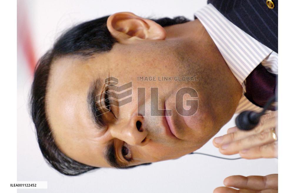 Nissan sees 1st annual net profit fall of Ghosn era in FY 2006