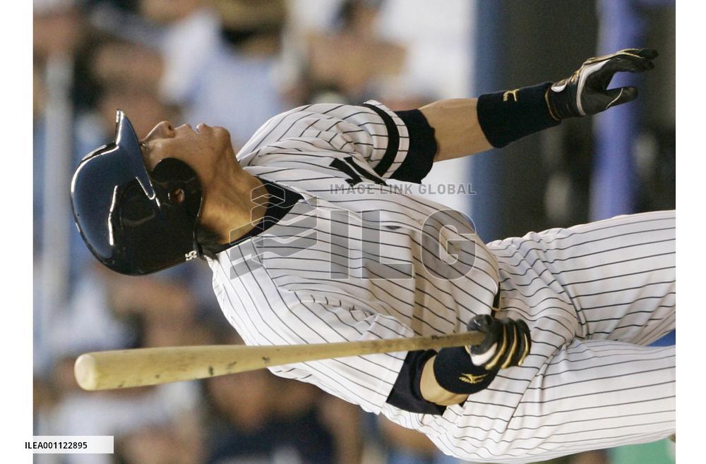 Hideki Matsui doubles off Angels, while Yankees sink