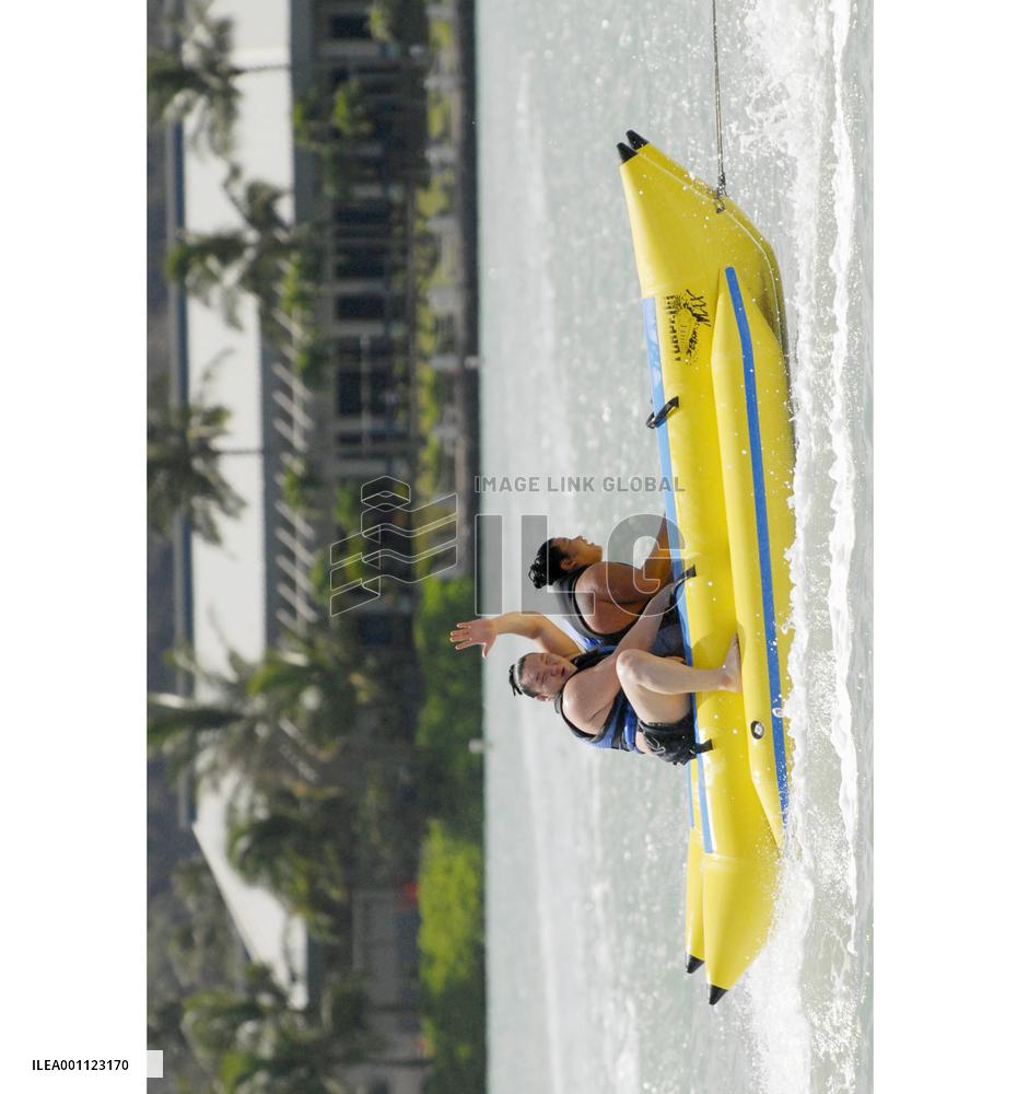 Sumo wrestlers in Hawaii