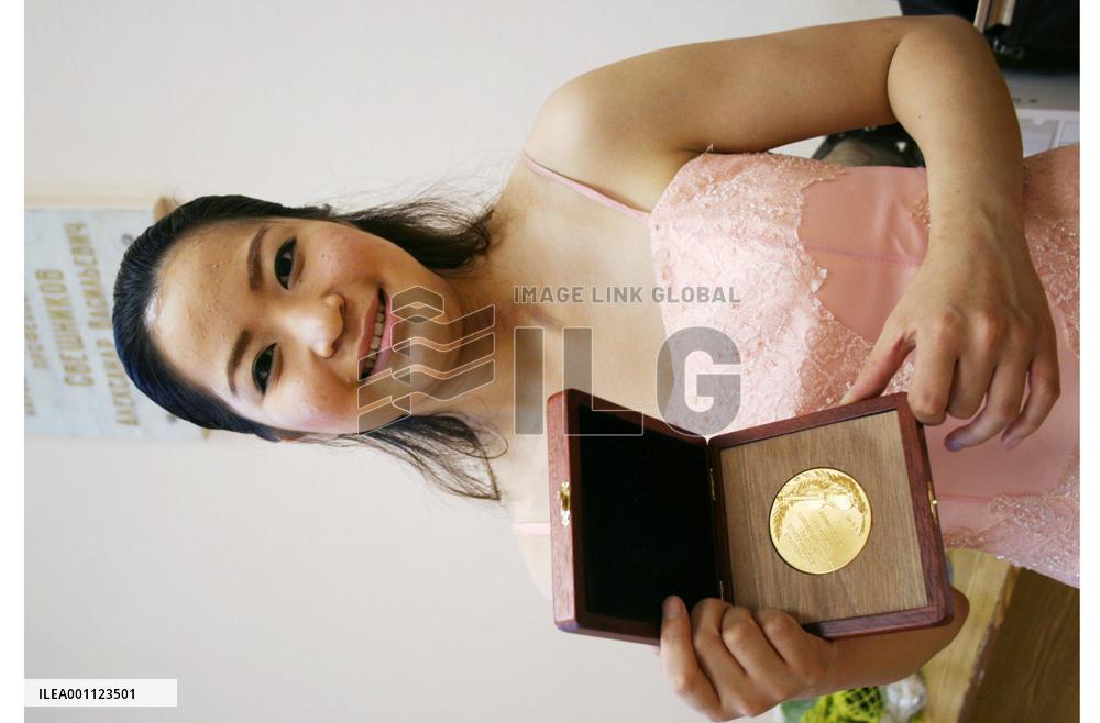 Competition winner Kamio gives her performance