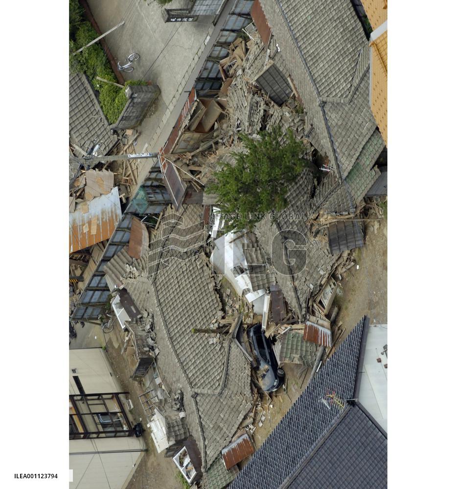 M6.8 quake jolts Niigata, vicinity