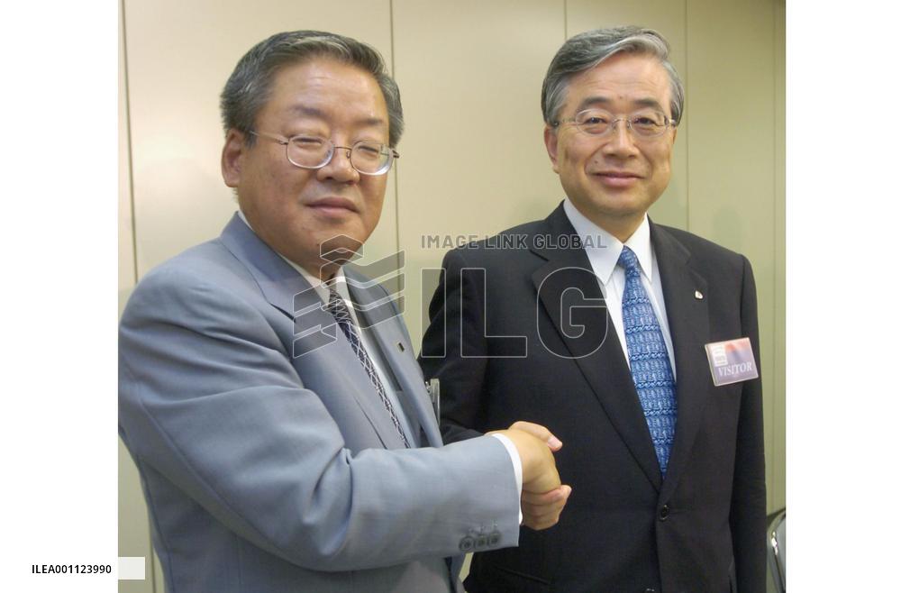 Promise, Sanyo Shinpan announce integration agreement