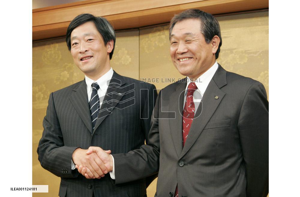 Sharp to become top shareholder in Pioneer in capital tie-up