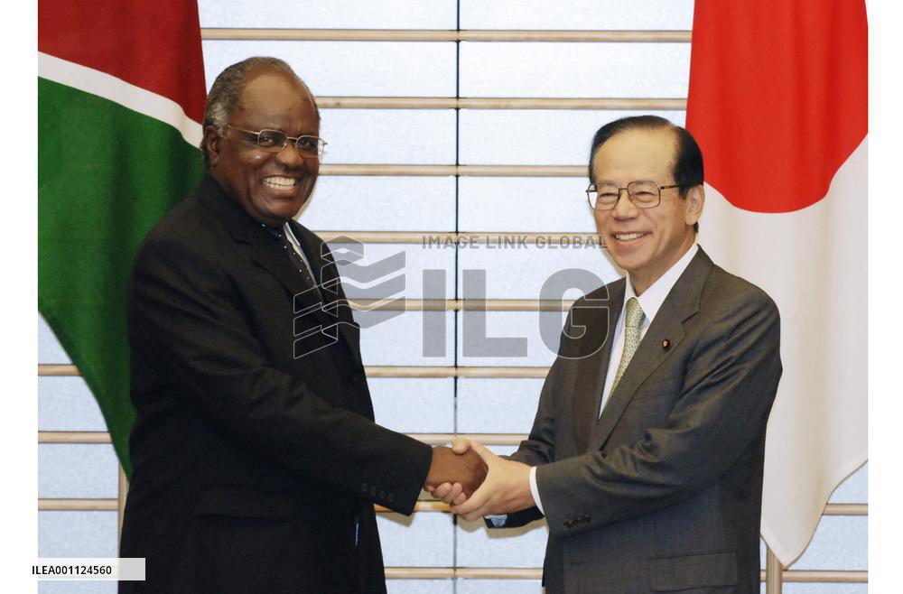 Namibian President Pohamba meets with Fukuda