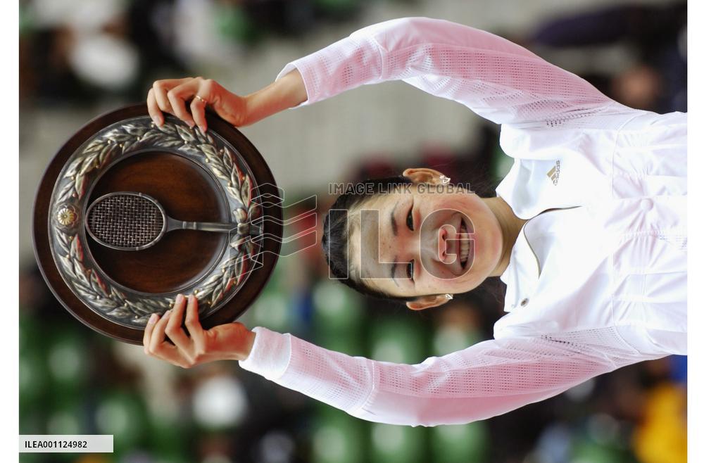 Nakamura wins women's national tennis title