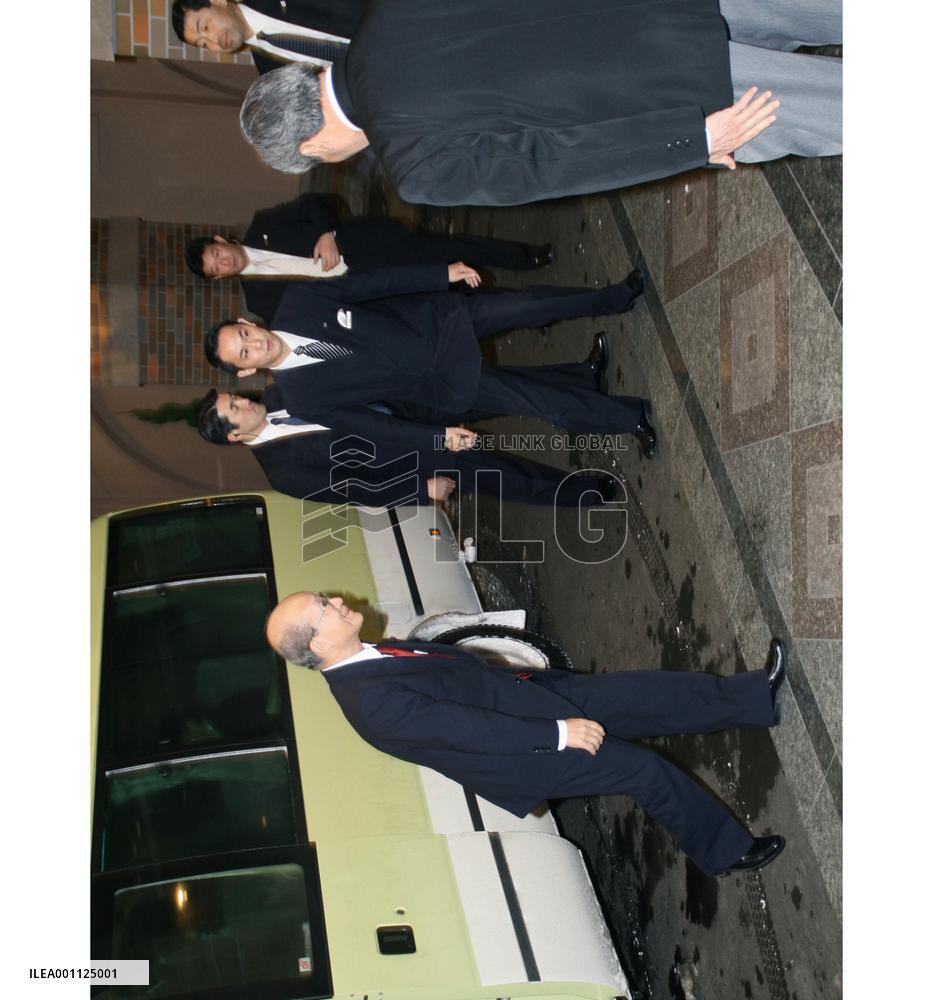 National public safety chief inspects G-8 venue in Hokkaido