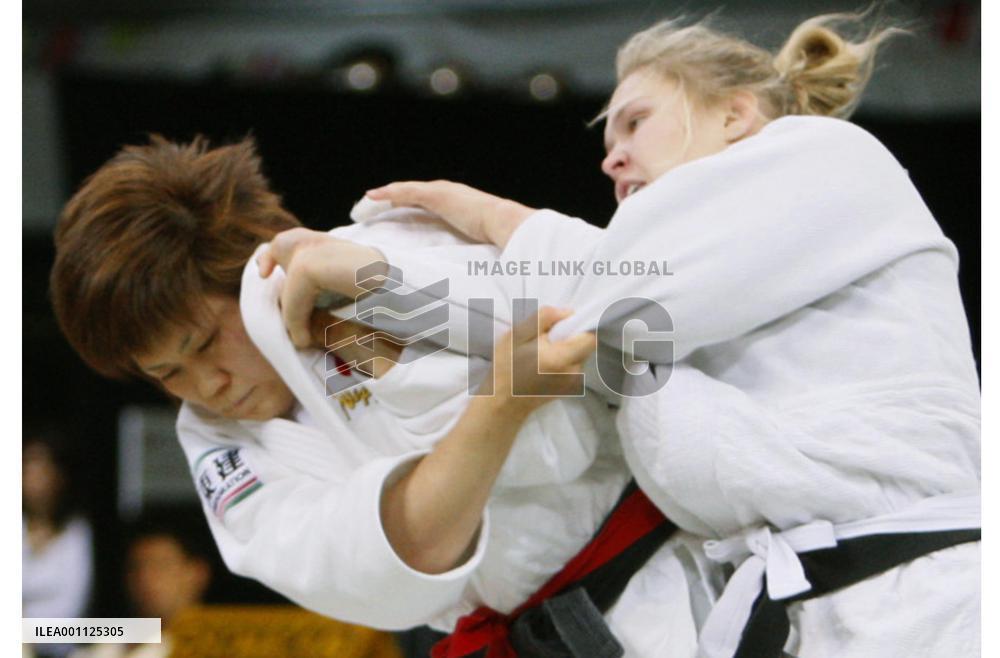 Ueno sisters victorious at Kano Cup