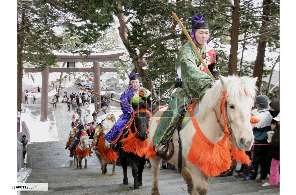 Dosanko horses ridden to New Year's prayers at Hokkaido shrine