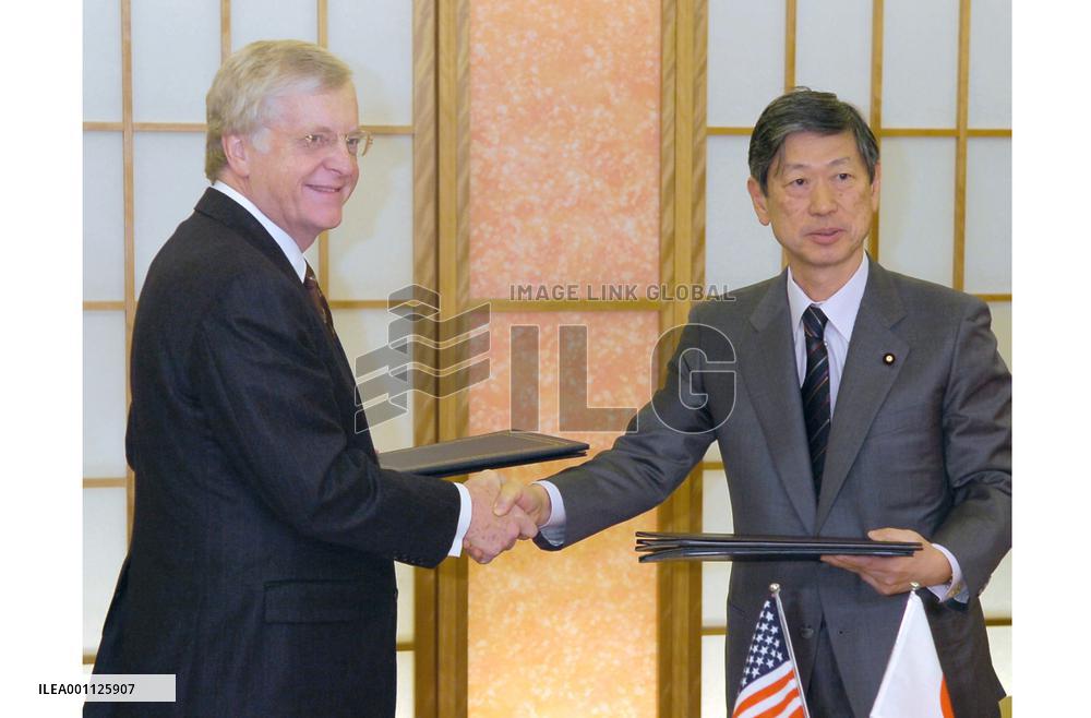 Japan, U.S. sign new burden-sharing agreement with moderate cut