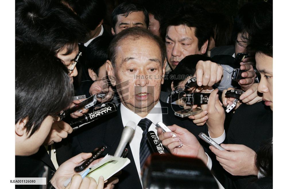Fukuda vows to step up calls on U.S. for preventive steps over rape case