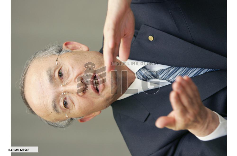 Toyota eyes building new plants in China, India