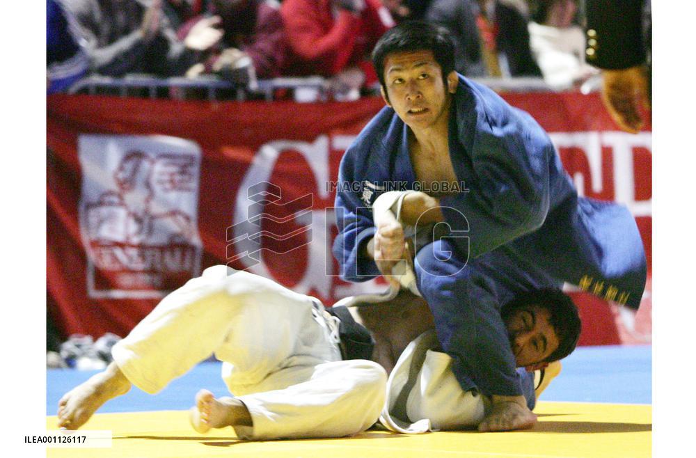 Akimoto wins 66-kg title at World Cup Vienna meet