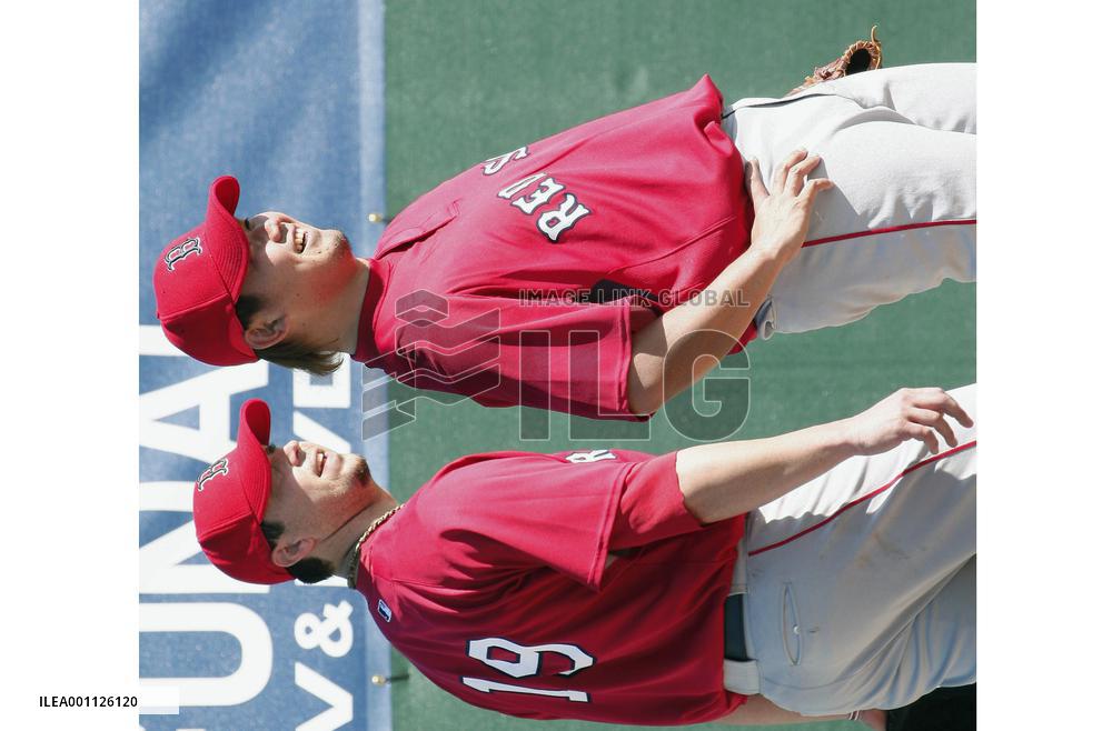 Japanese major leagues begin preseason training