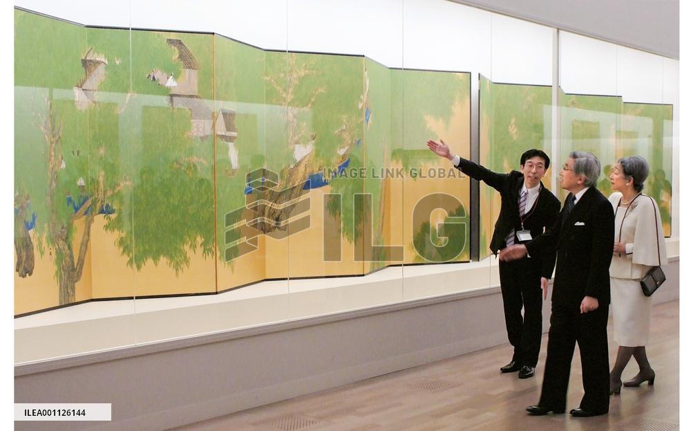 Emperor, empress visit exhibition of works by Taikan Yokoyama