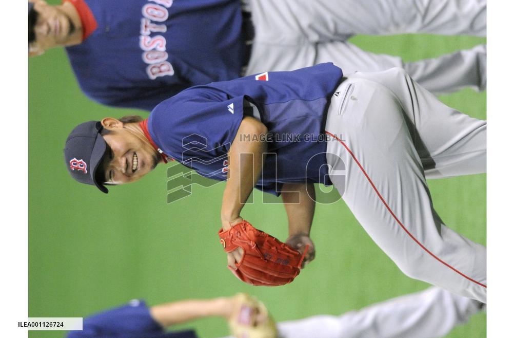 Boston's Matsuzaka practices ahead of MLB opener