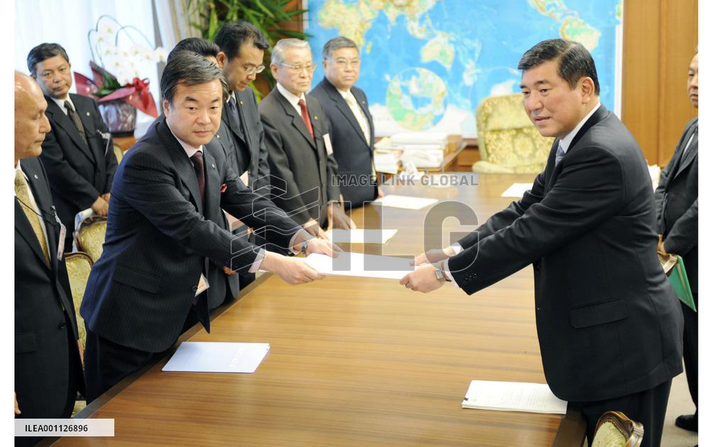 Kanagawa demands panel to prevent crimes by U.S. soldiers