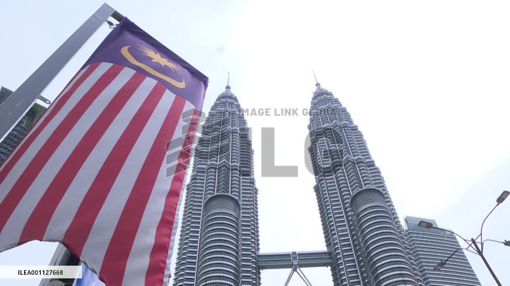 Malaysian economy to moderate in 2023: economists