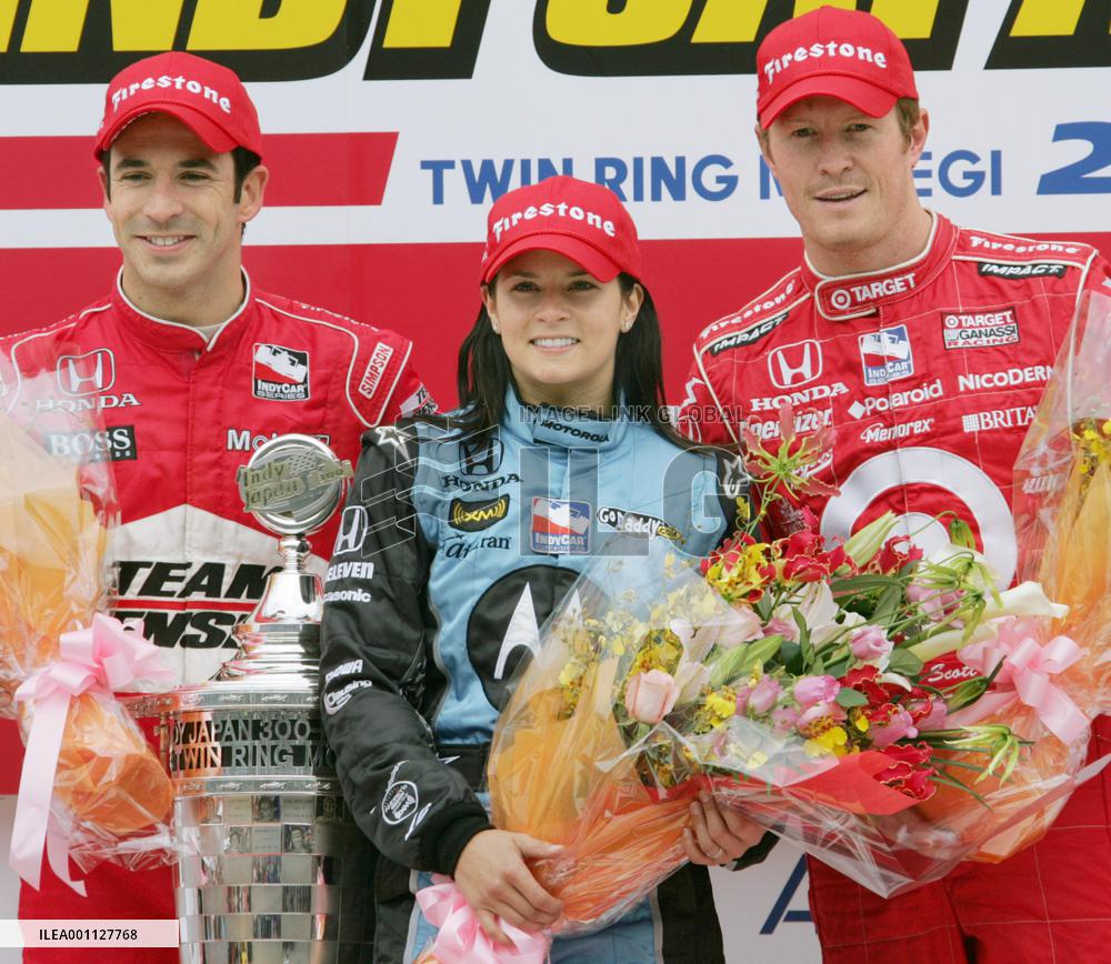 Danica Patrick makes history with Indy Japan 300 win