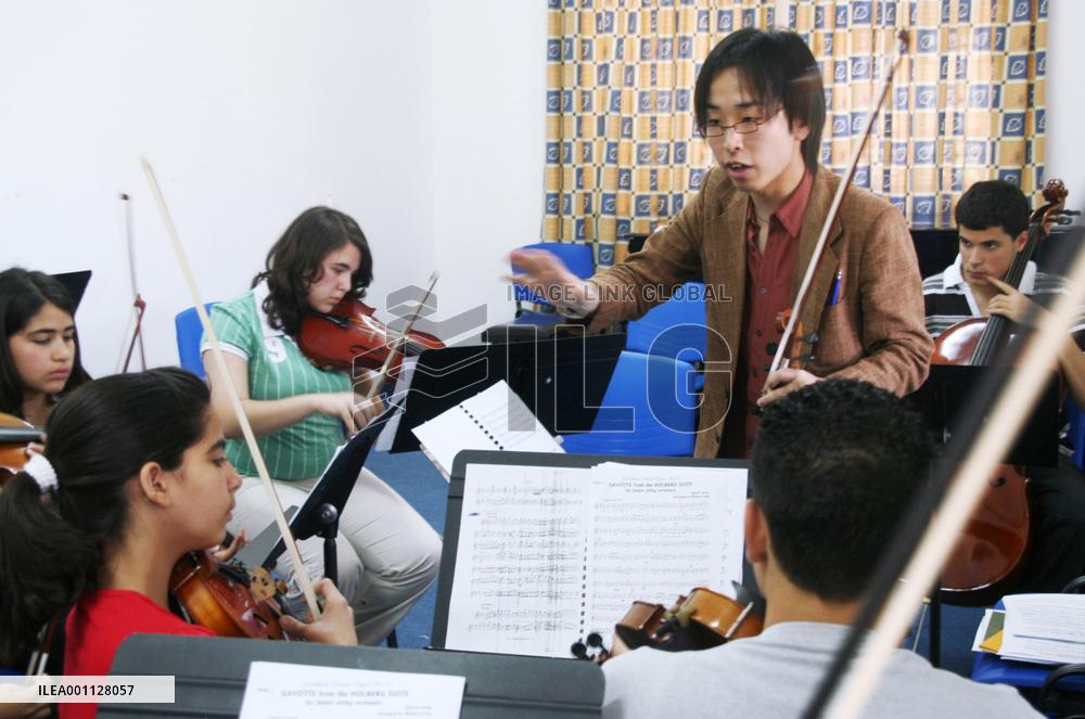 Violinist Abe rediscovers significance of music in Bethlehem
