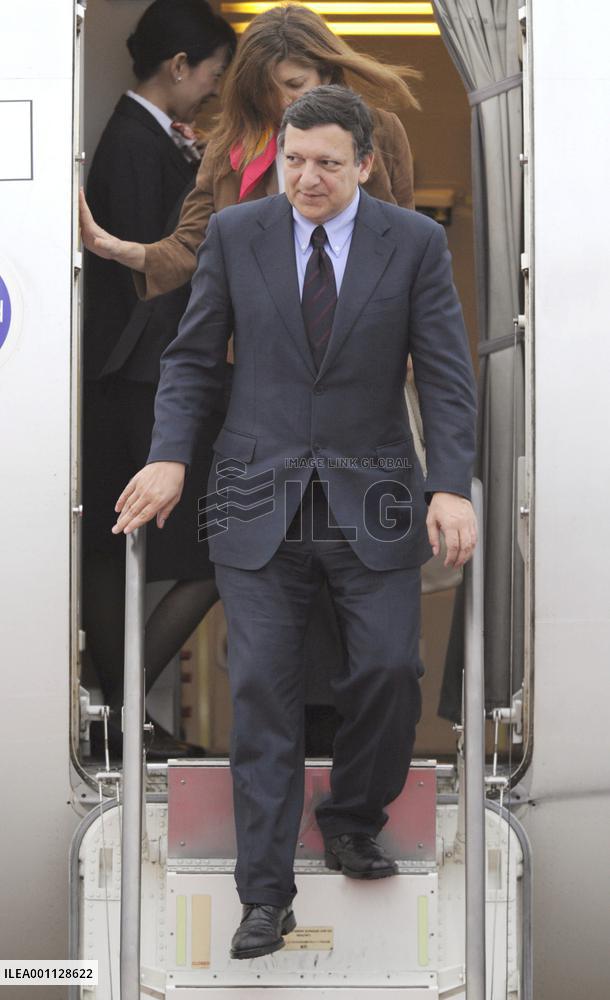 Barroso arrives in Hokkaido to attend G-8 summit